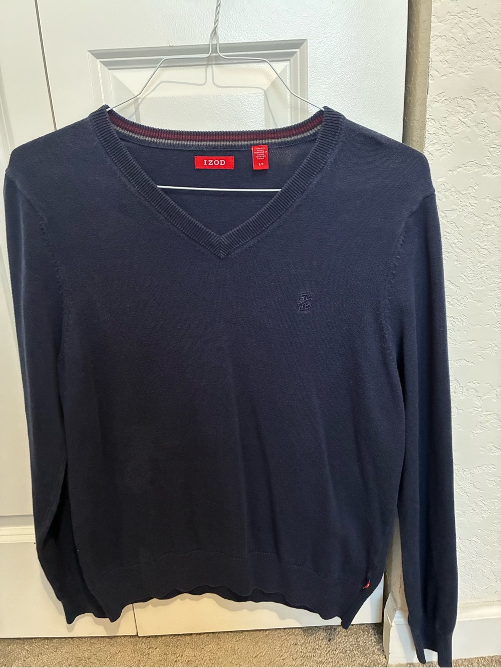 Izod Men's Dark Navy V-Neck Sweater